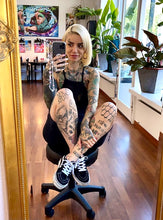 Load image into Gallery viewer, Fleur - Wristlet Phone Strap - Phone String - Phone Charm